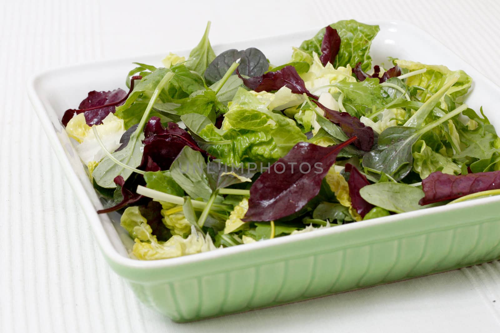 A nice bowl of crisp salad