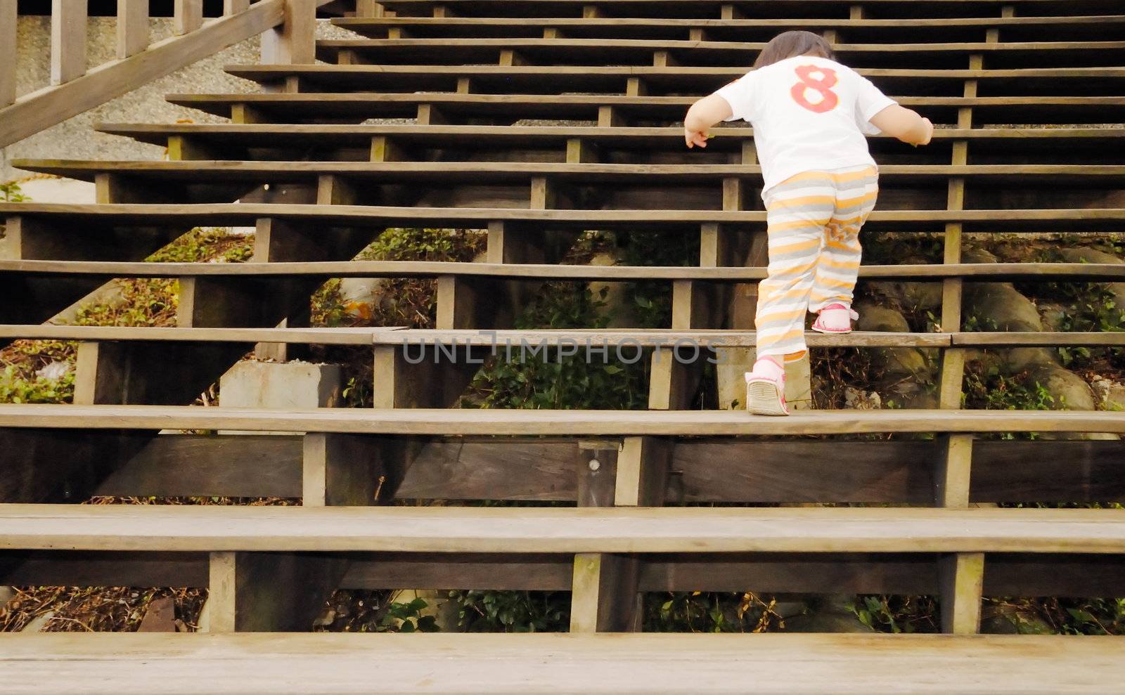 baby walk in the wooden stair by elwynn