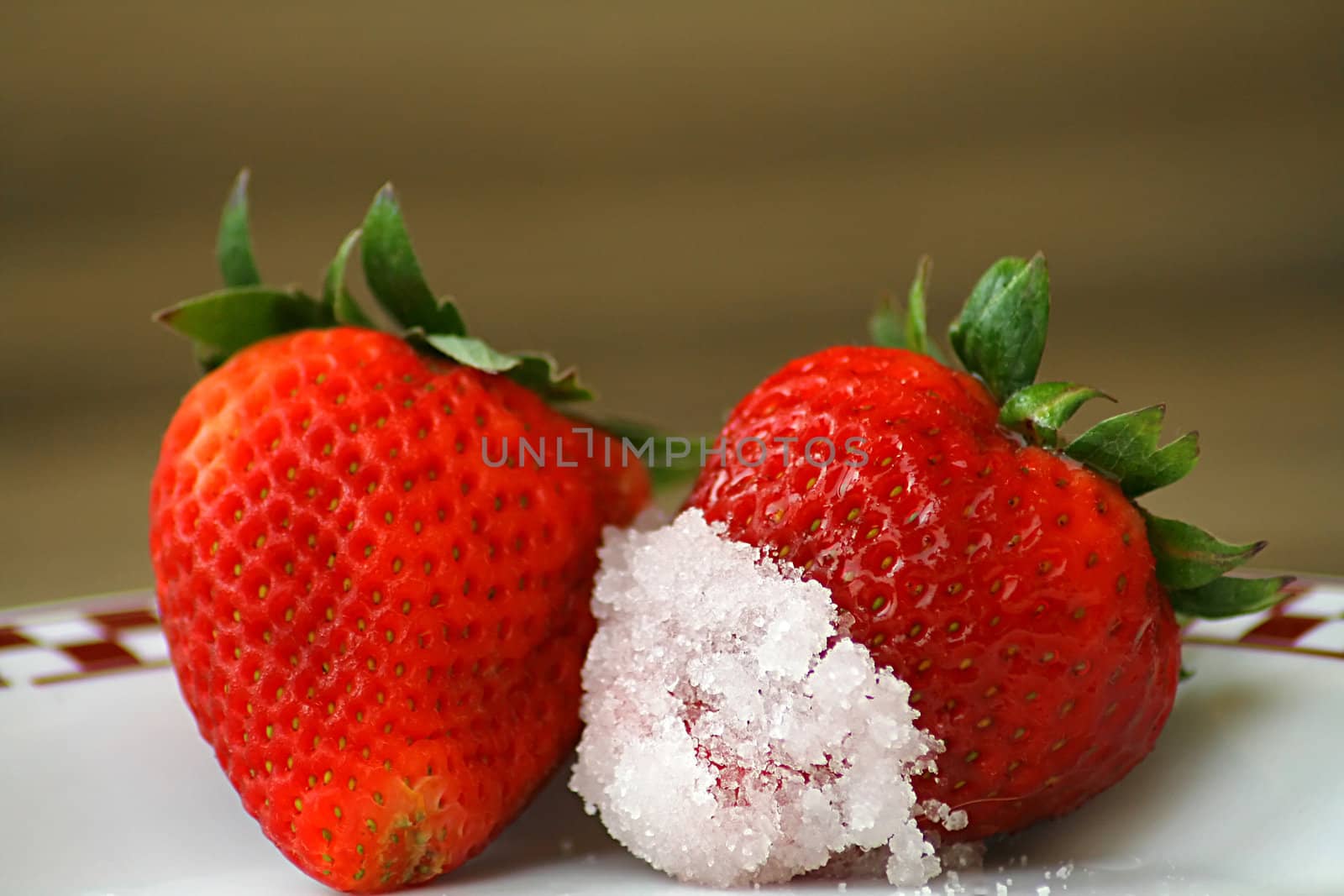 Strawberries dipped in sugar

