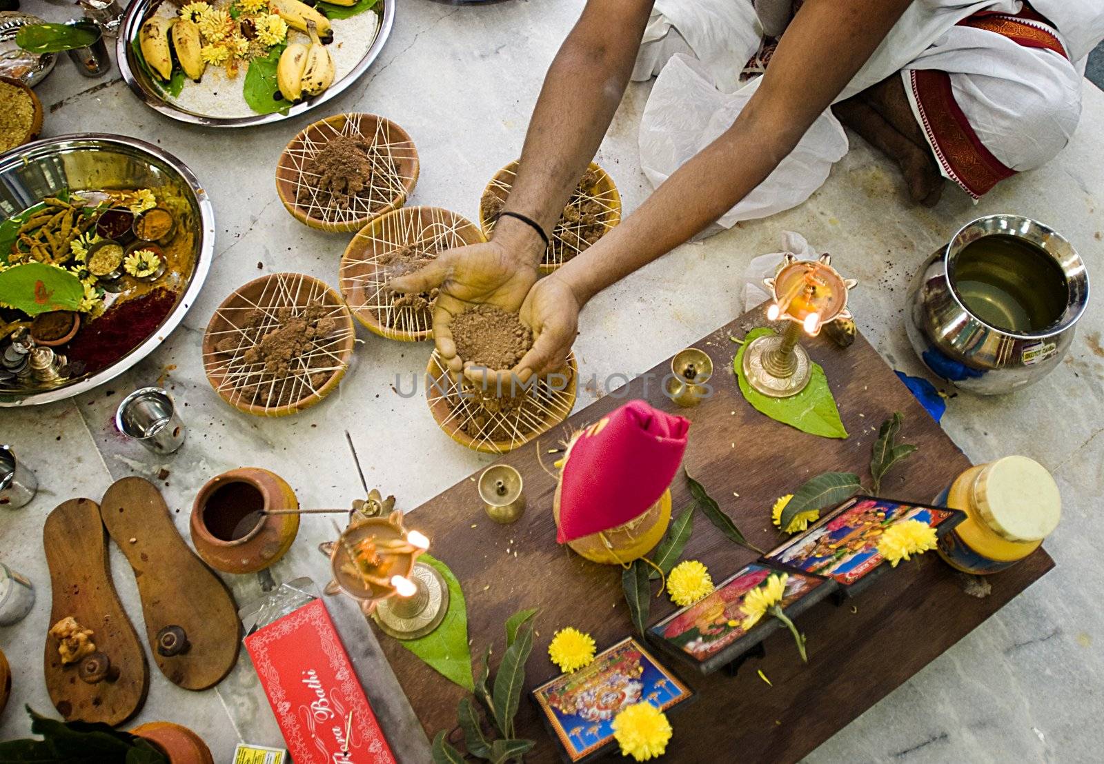 Preparation to traditional indian wedding - deta?ls