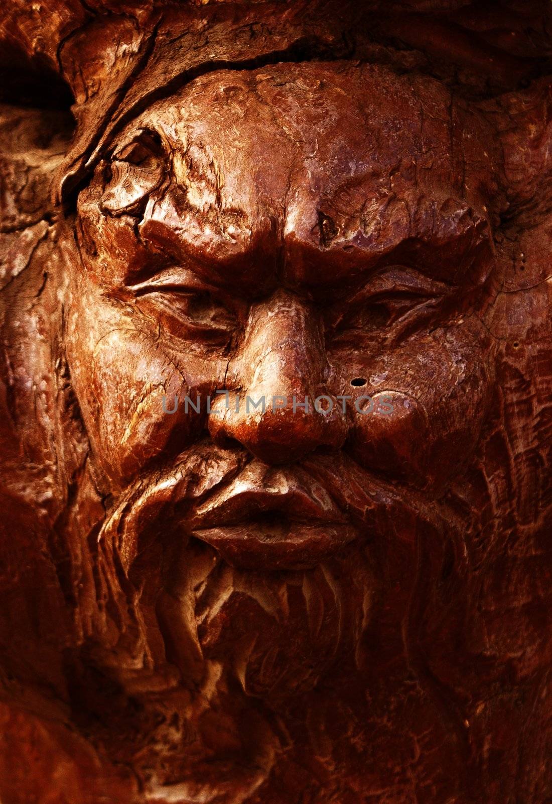Wooden face by MonmeRay
