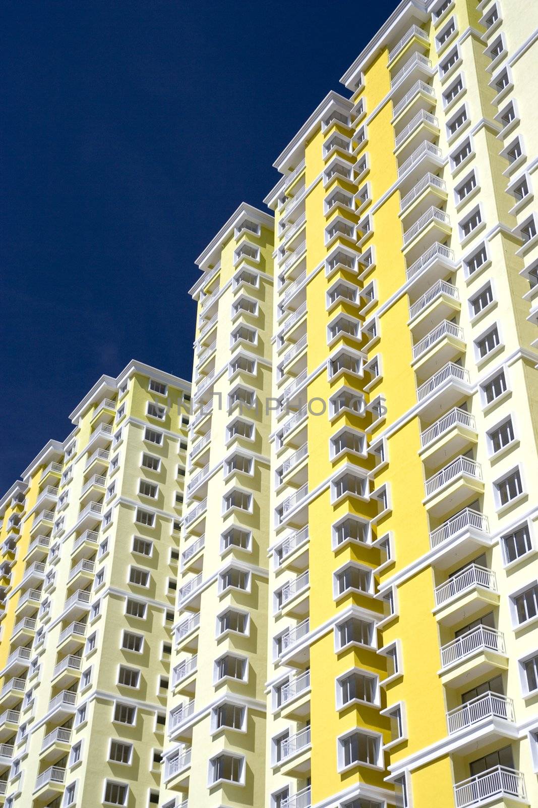 Modern Hi-Rise Apartments by shariffc