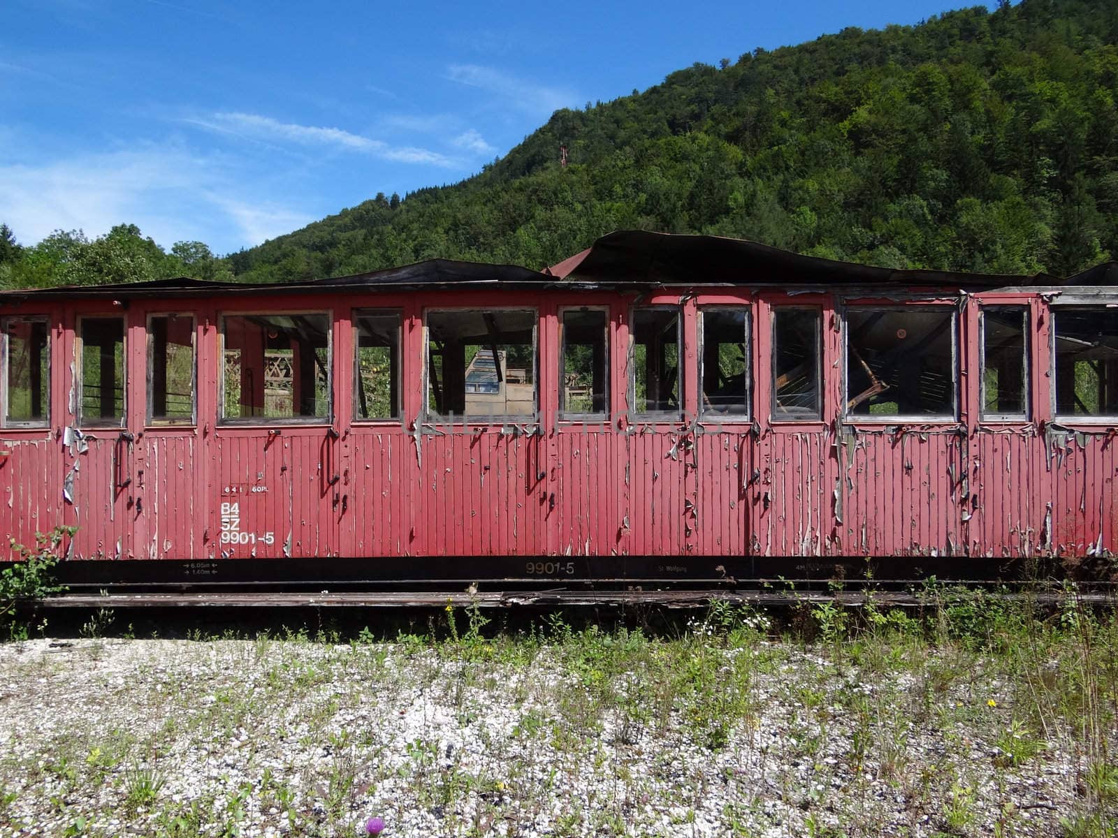 A dumped worn out rail carriage