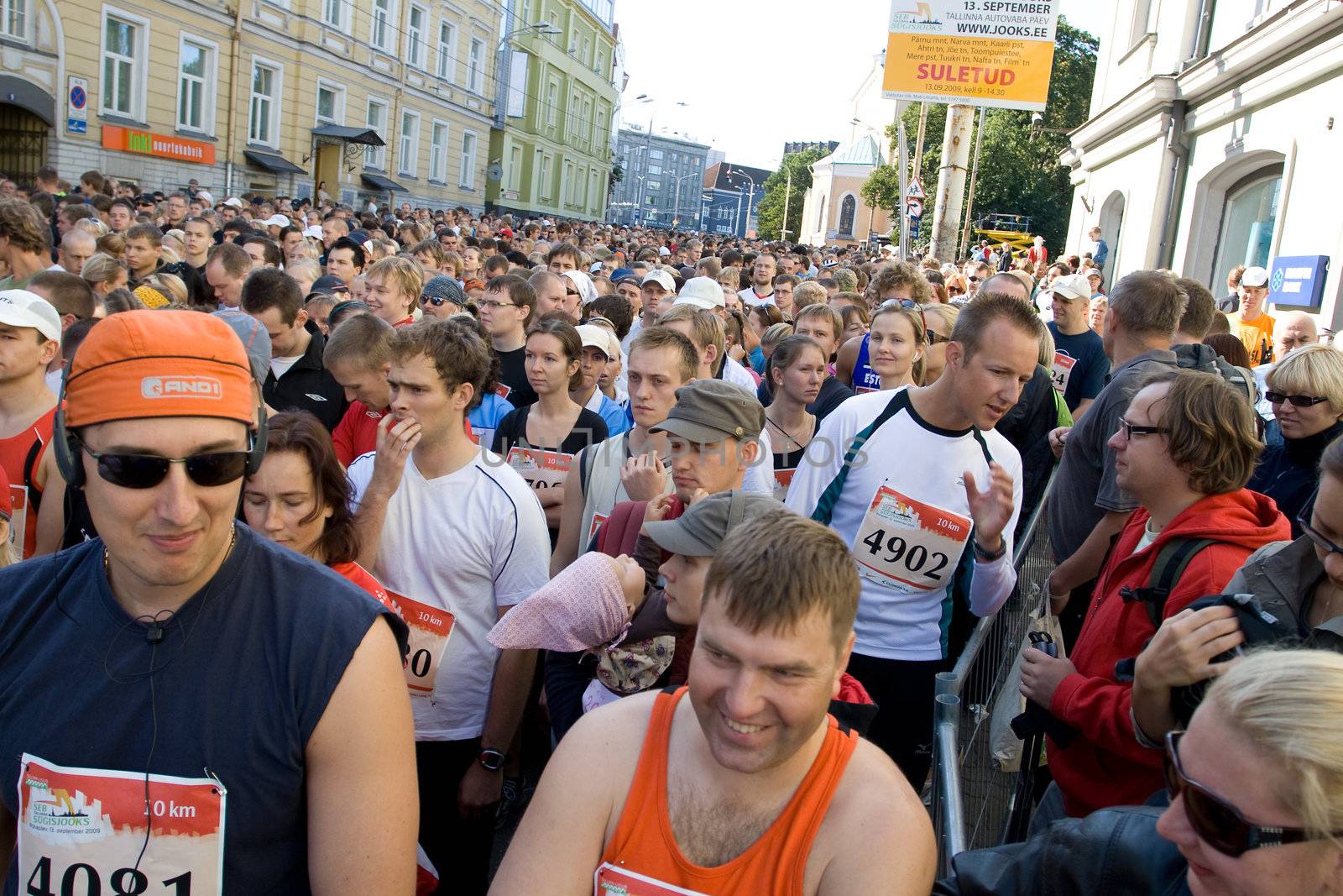 TALLINN, ESTONIA September 13: Participants of Tallinn Marathon waiting for begining of 10 km and Nordic walking race. Tallinn, Estonia, 13 September, 2009