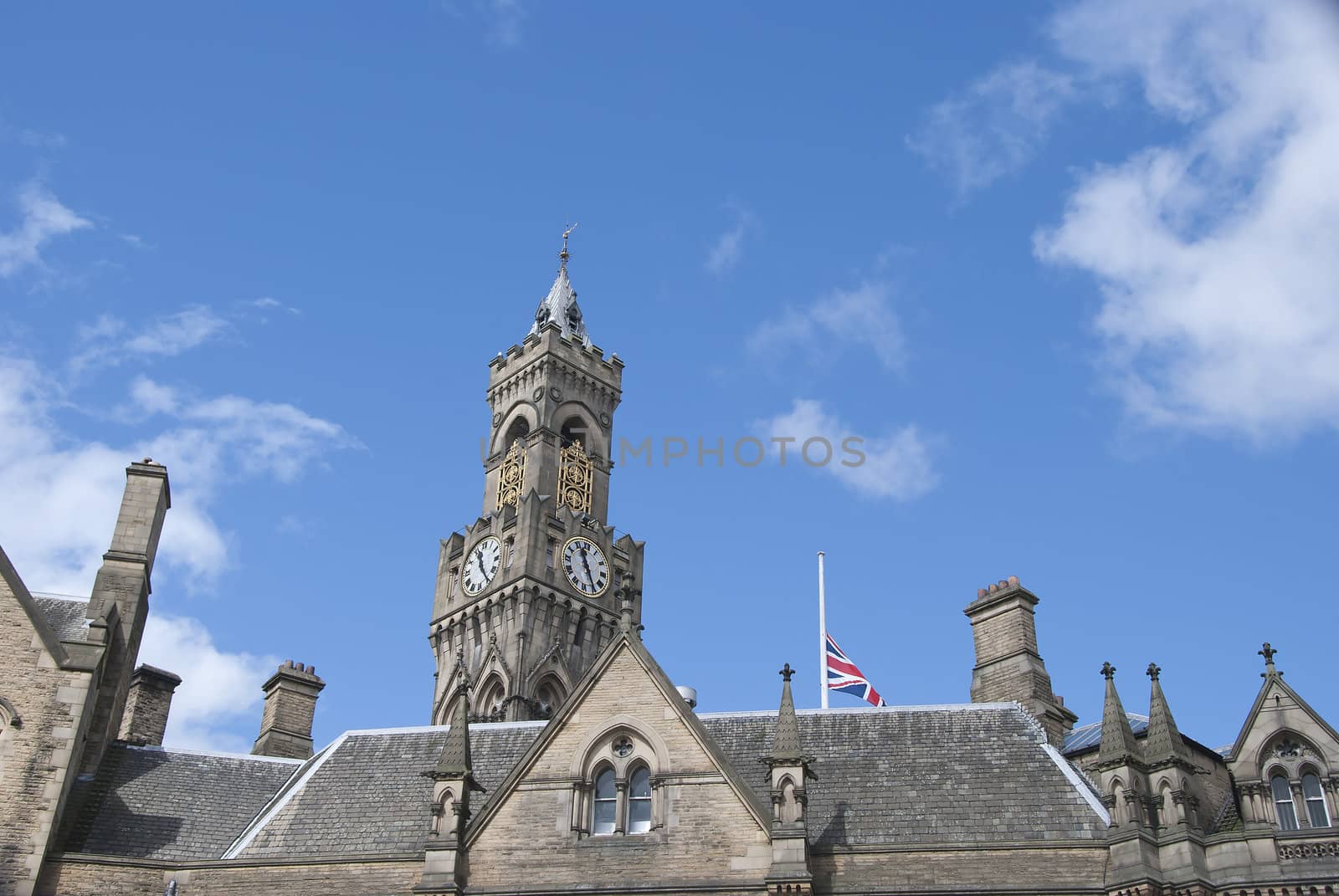 Bradford Town Hall by d40xboy