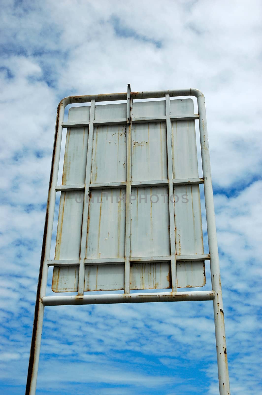 construction sign wiht blue sky as background
