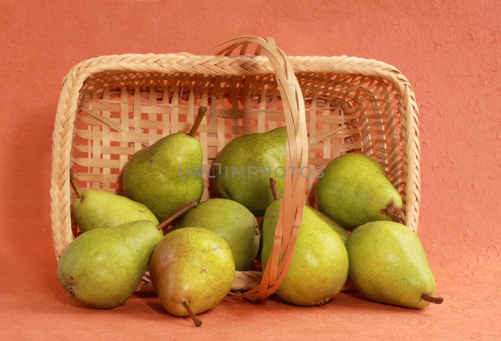 pear's basket by lanalanglois