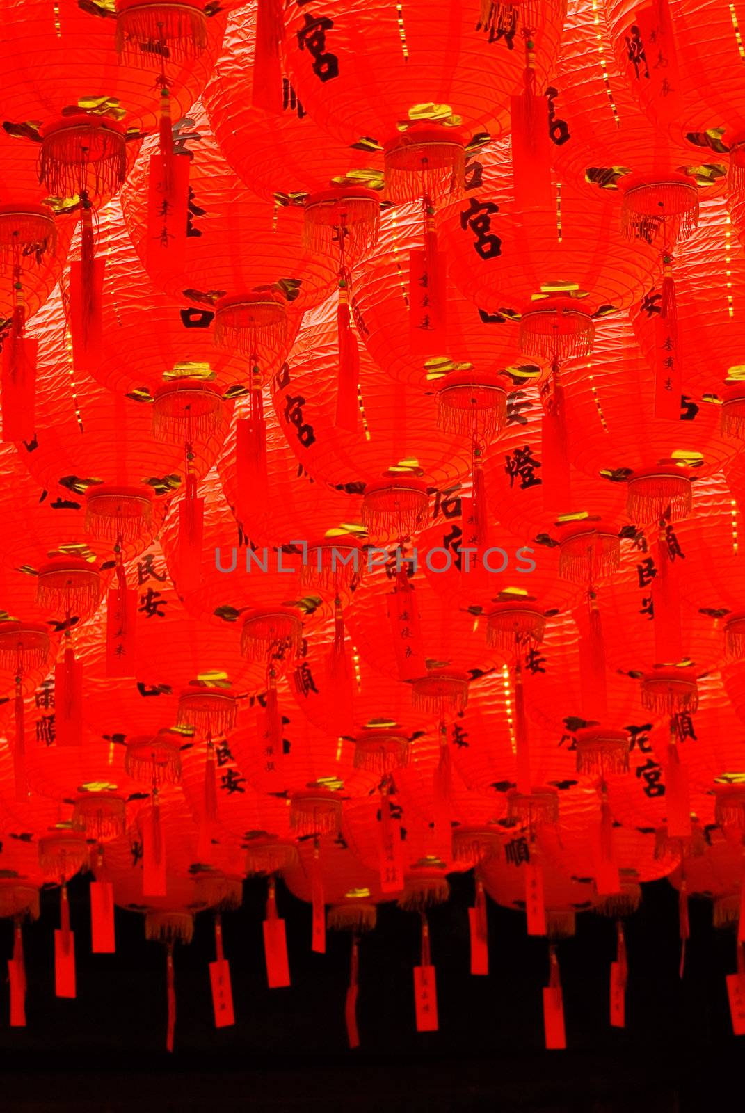 Here are a lot of red and beautiful Chinese lantern.