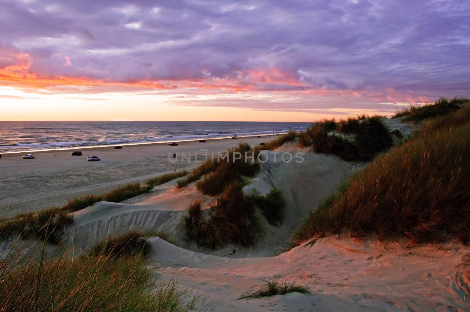 Sunset in the dunes by GryT