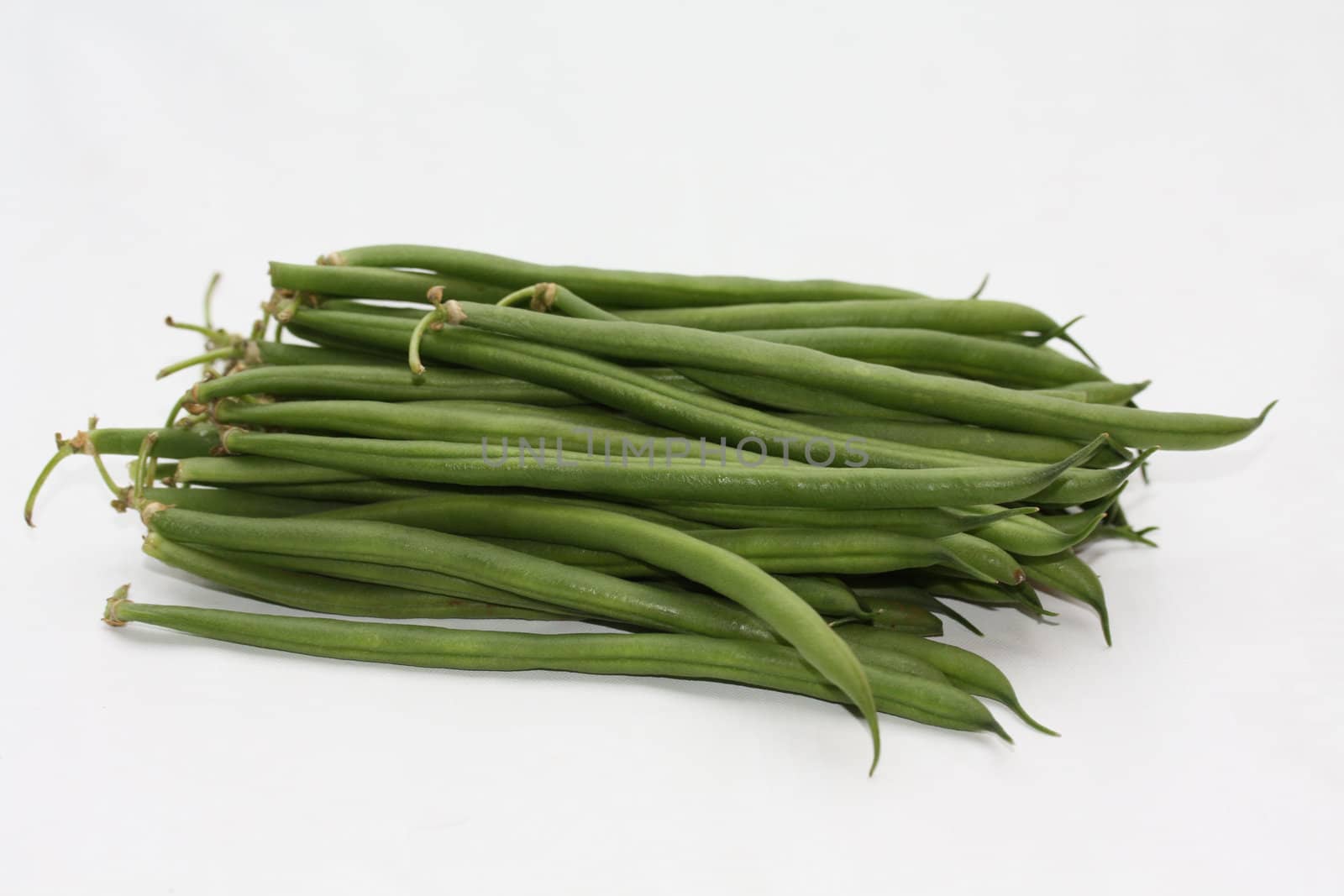 haricots verts - common green beans by studioportosabbia