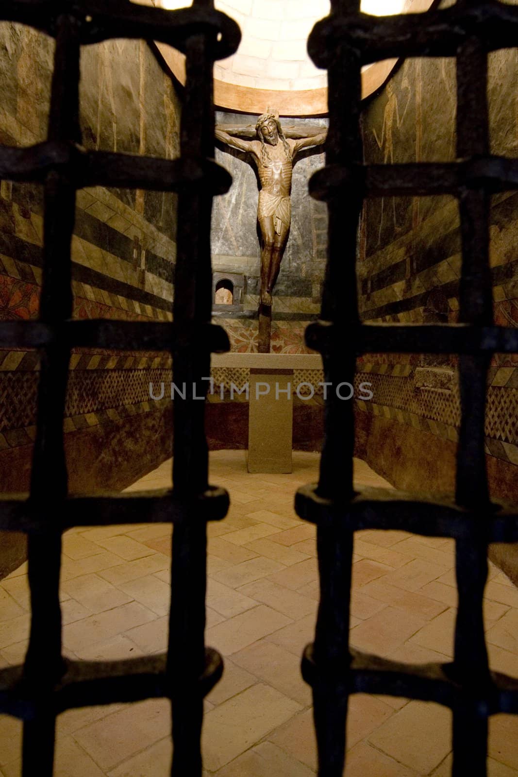 image of a statue of a christian saint