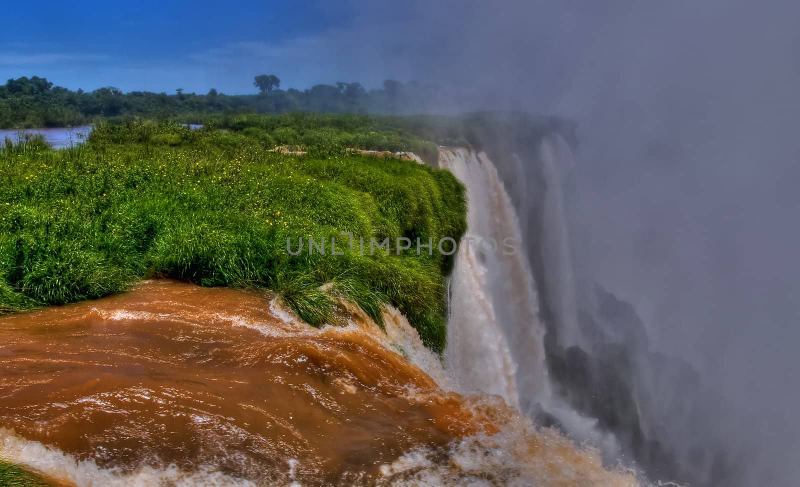 Iguasu falls by kobby_dagan