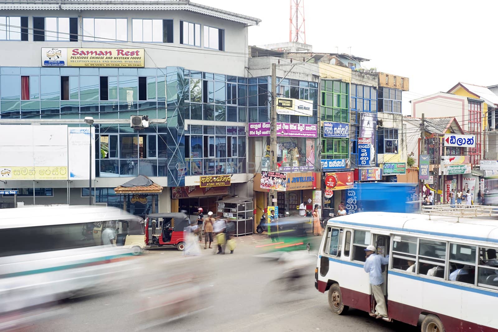 Sri Lankan traffic by joyfull