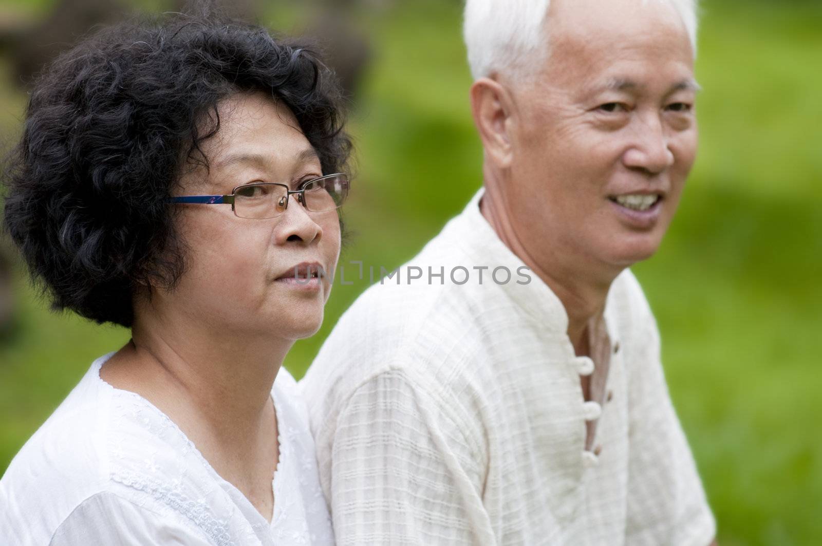 Asian senior couple by szefei