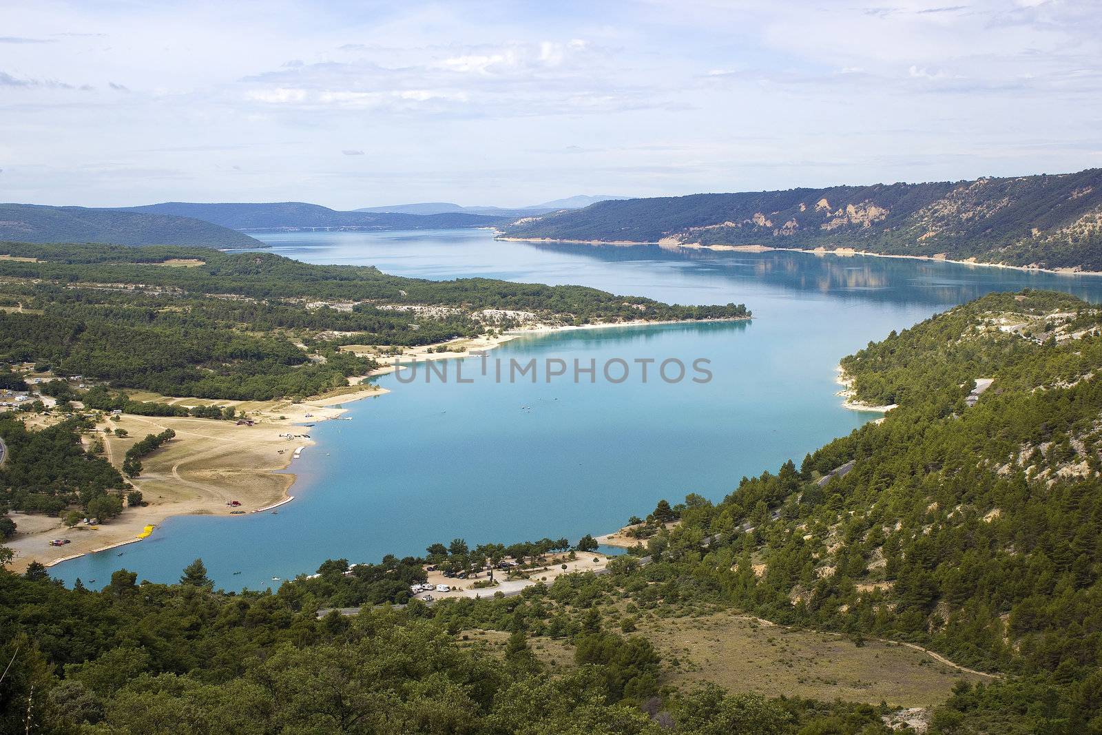 Lac de Sainte Croix (Provence - Alpes, France) - View of the lake 