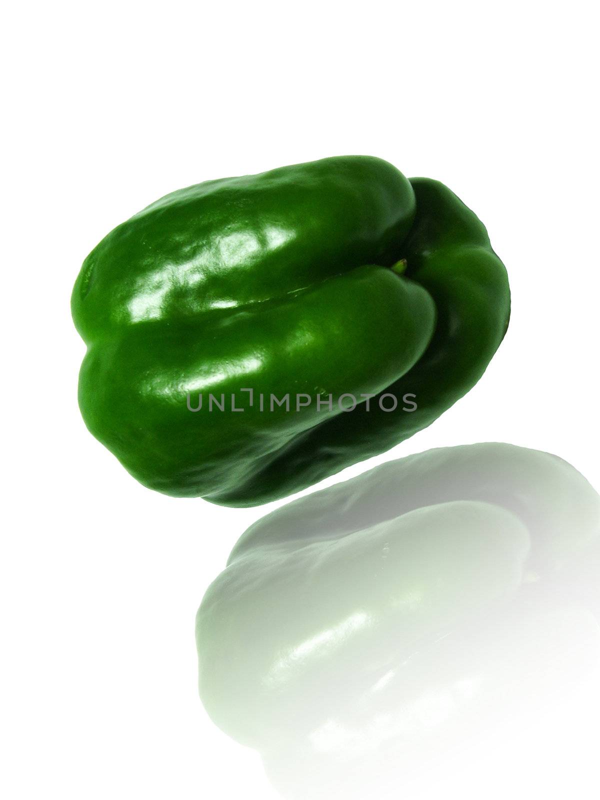 green pepper with reflection   