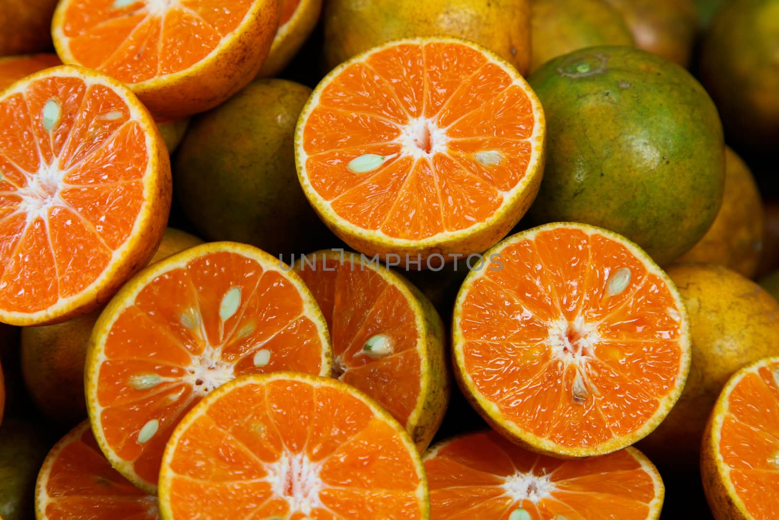 Close-up of freshly cut oranges.