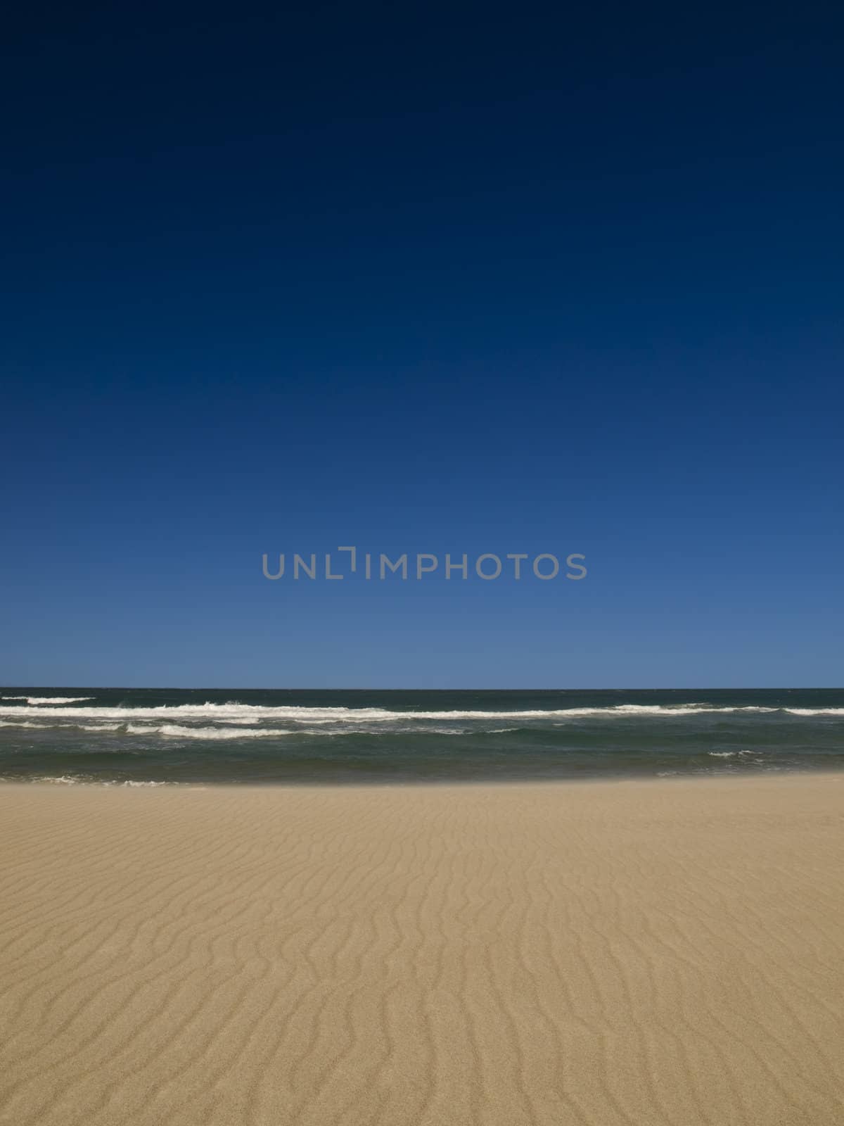 Empty beach by antonprado