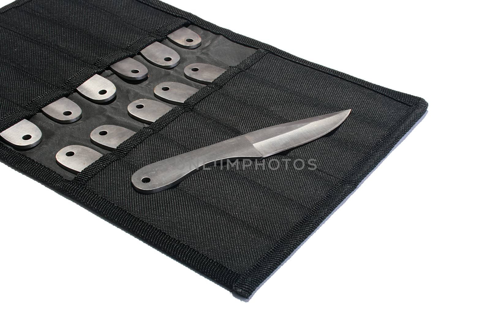 Set of knifes for a throwing in an extra packing.