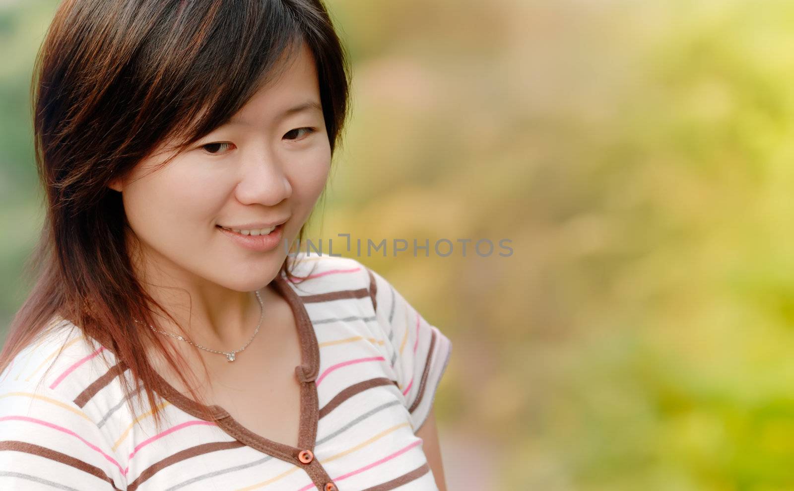 Asian beautiful girl in the outdoor by elwynn