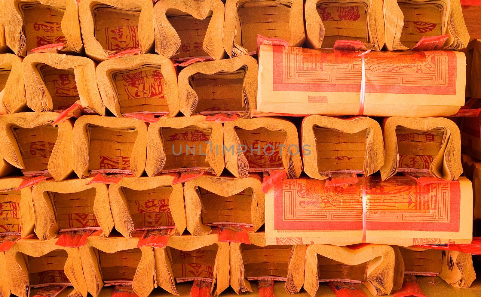 Here are Chinese traditional object called "ghost money ".