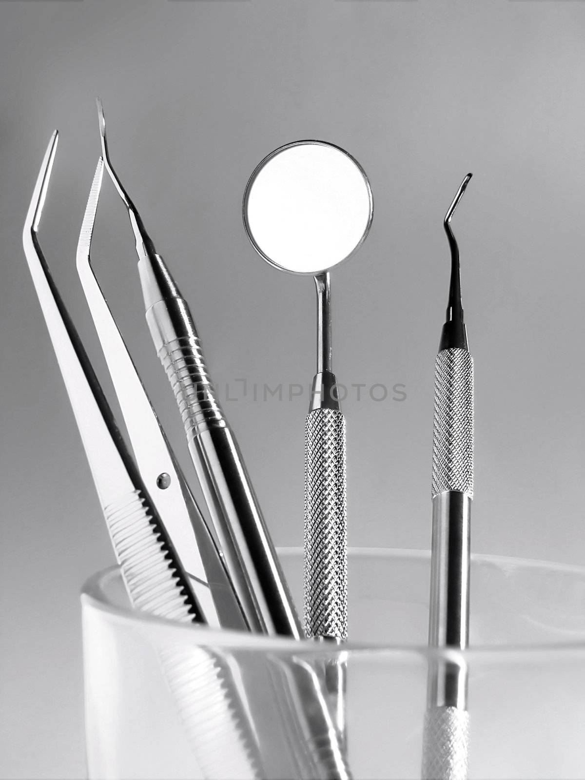 Dental Instruments by adamr