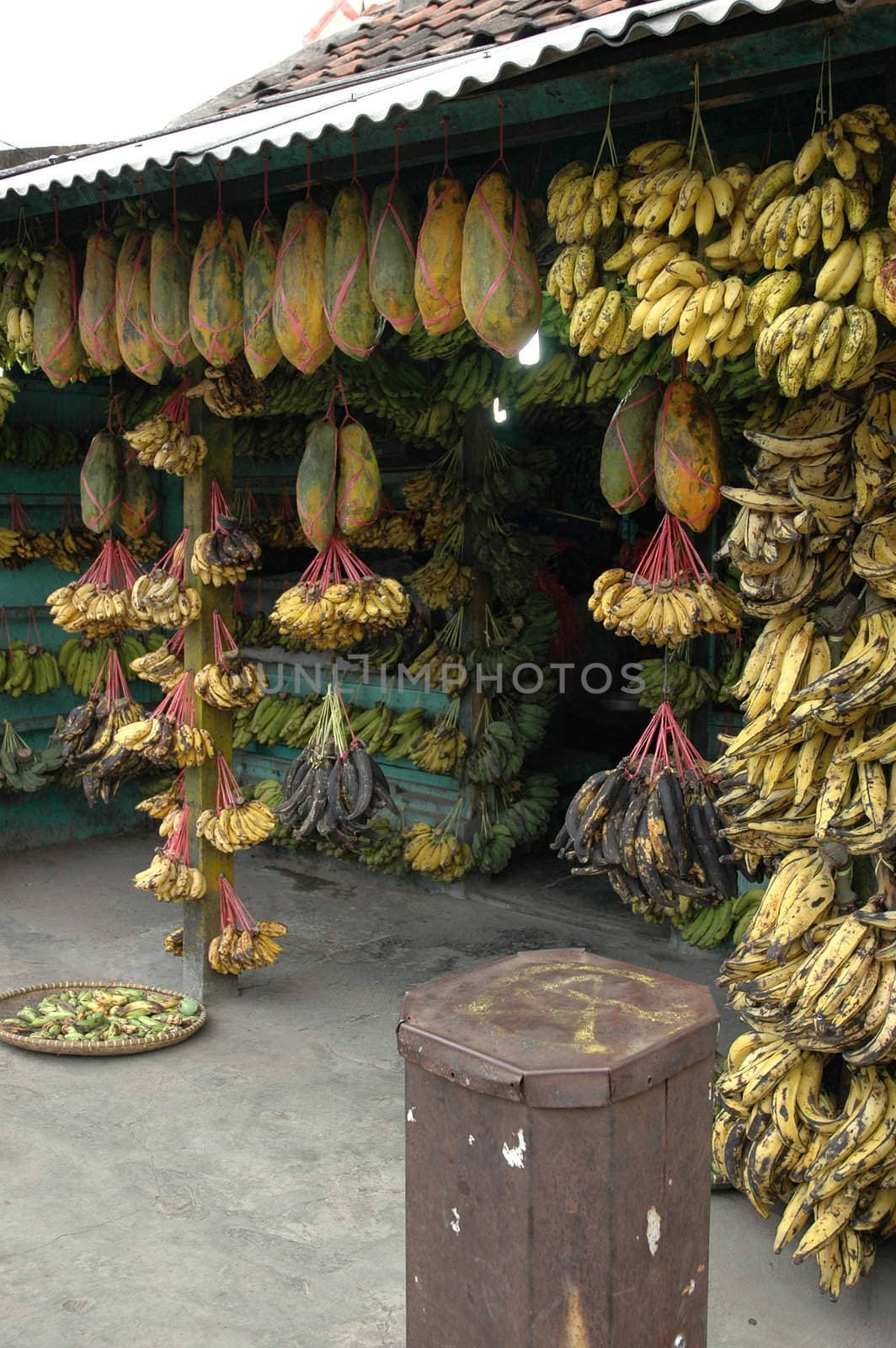 fresh banana that sold in traditional market