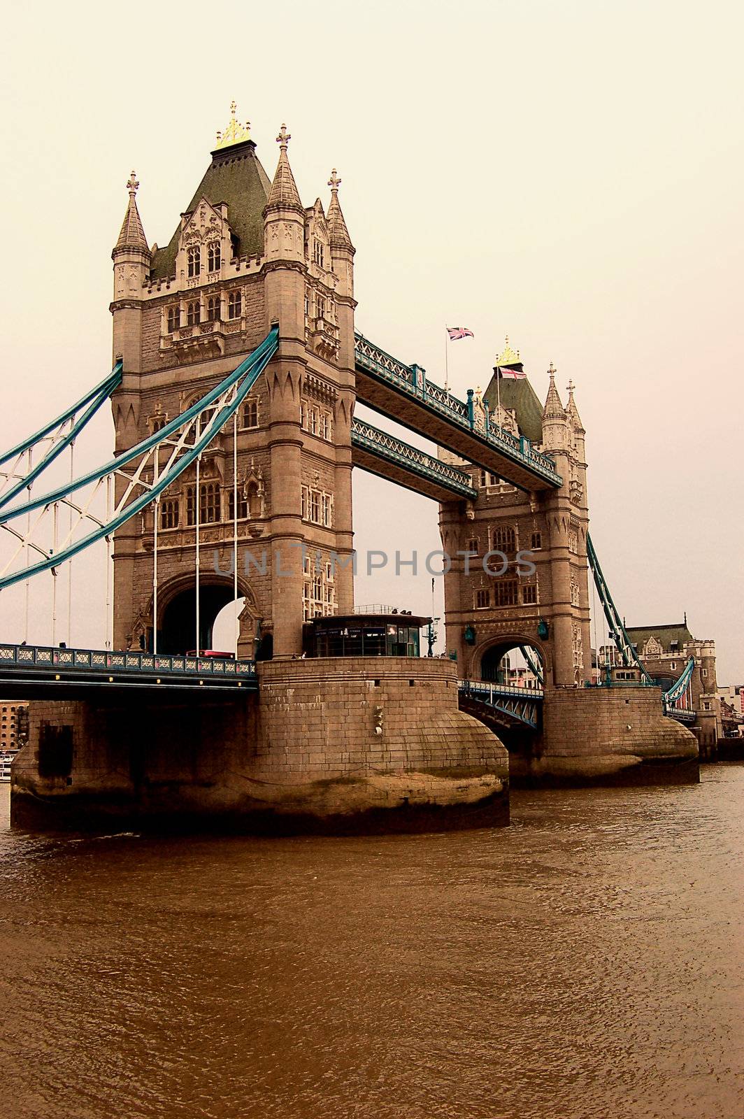 Tower Bridge in London by johnnychaos