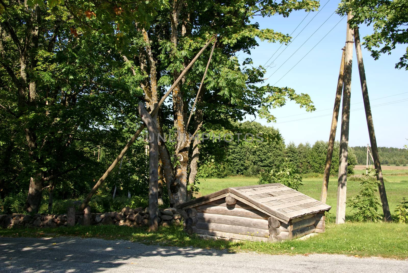 Wooden well by andrei_kolyvanov