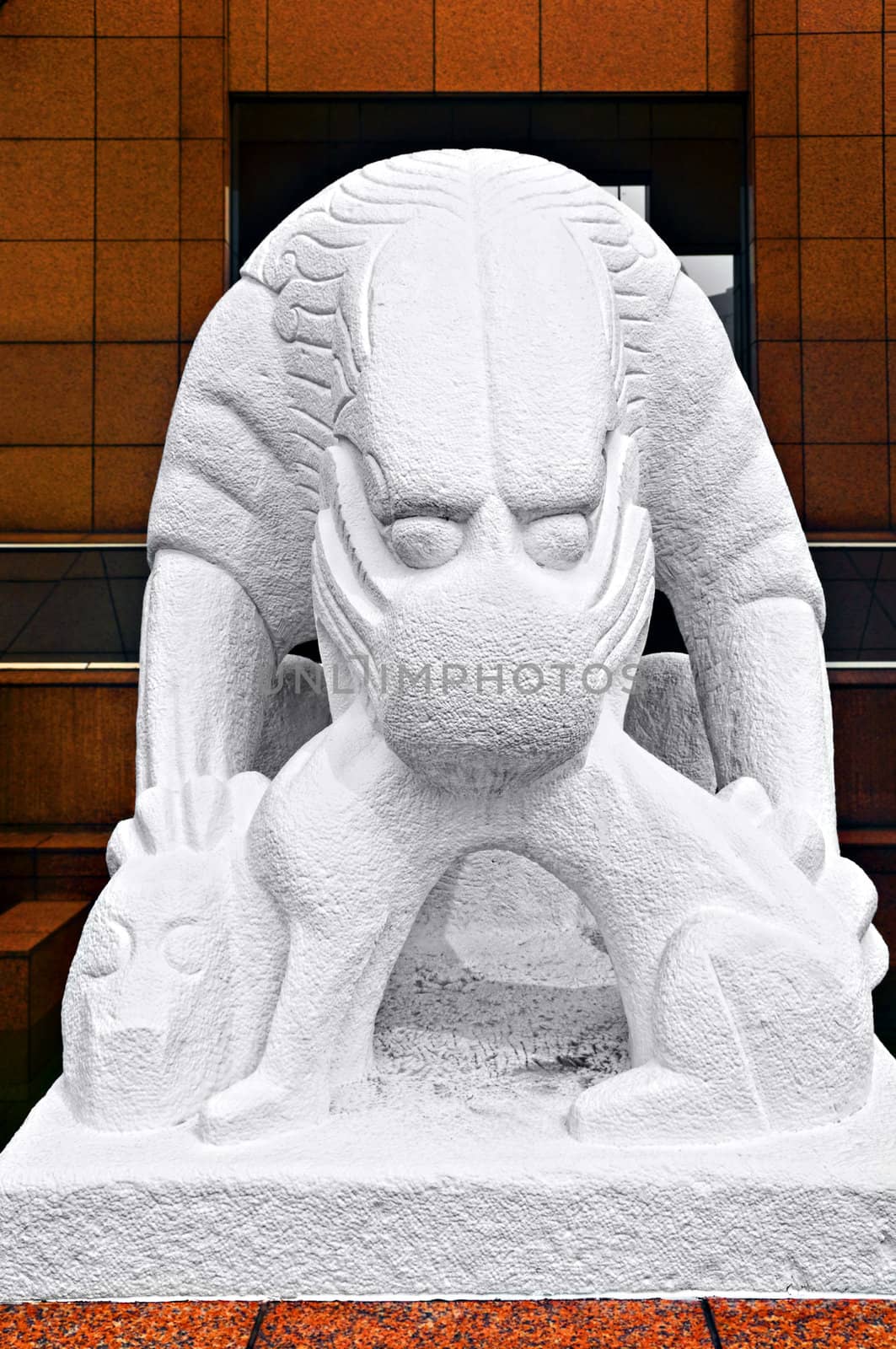 Huge lion sculpture in front of the biggest museum in China