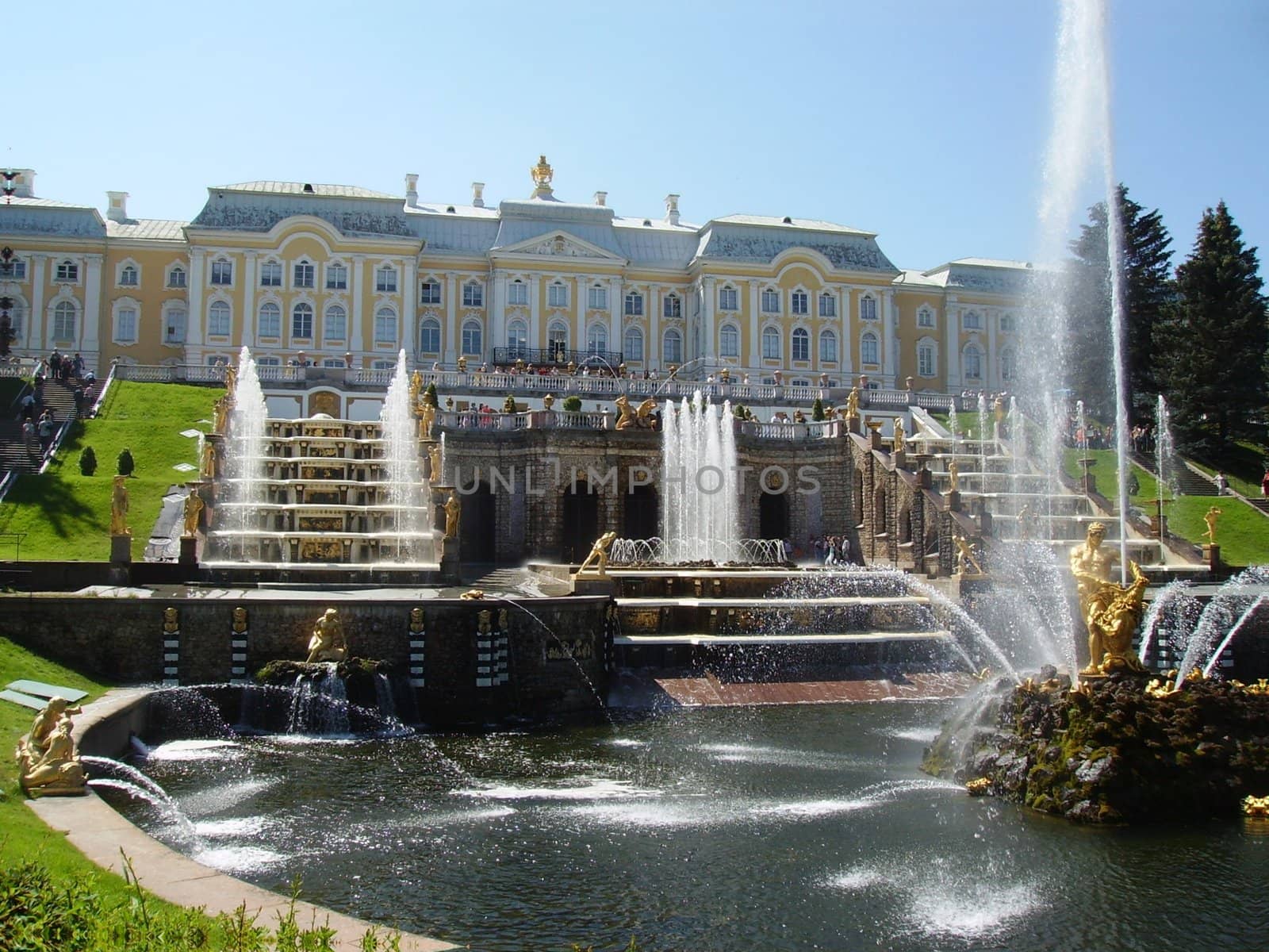 photo of the beautiful palace with park and fountains