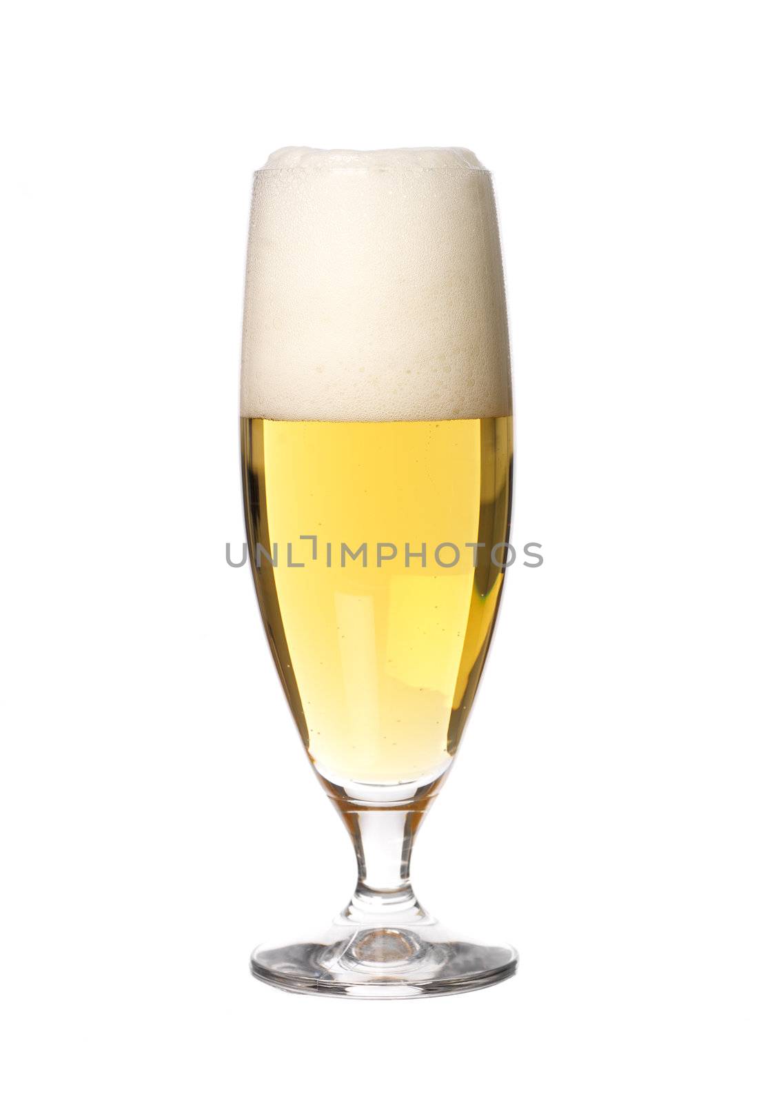 Glass of beer by gemenacom