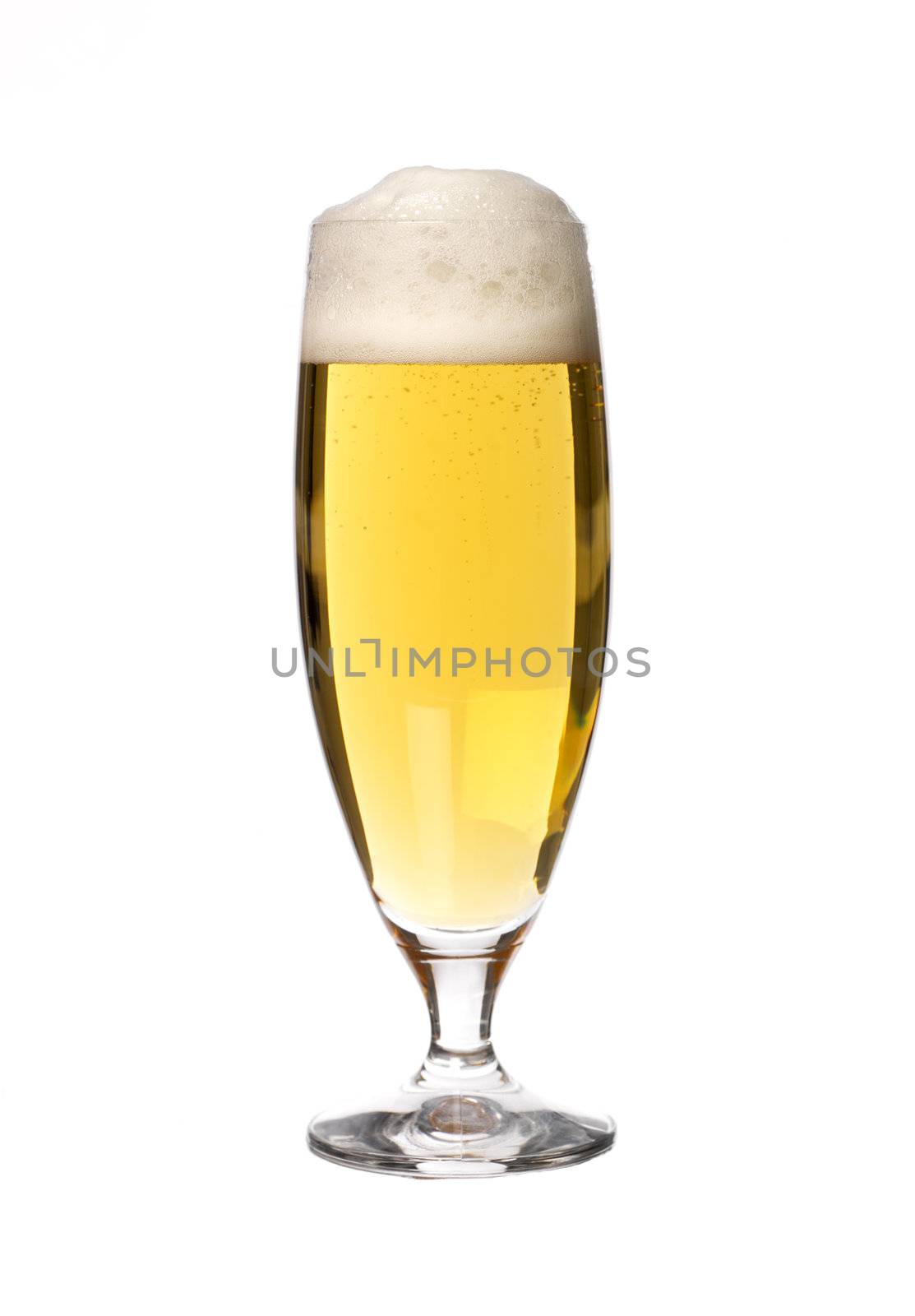 Glass of beer by gemenacom