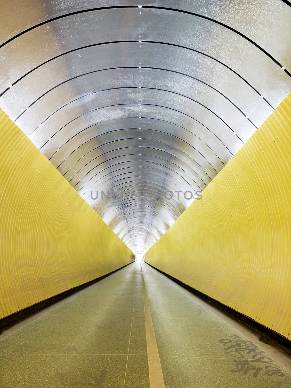 Tunnel by gemenacom