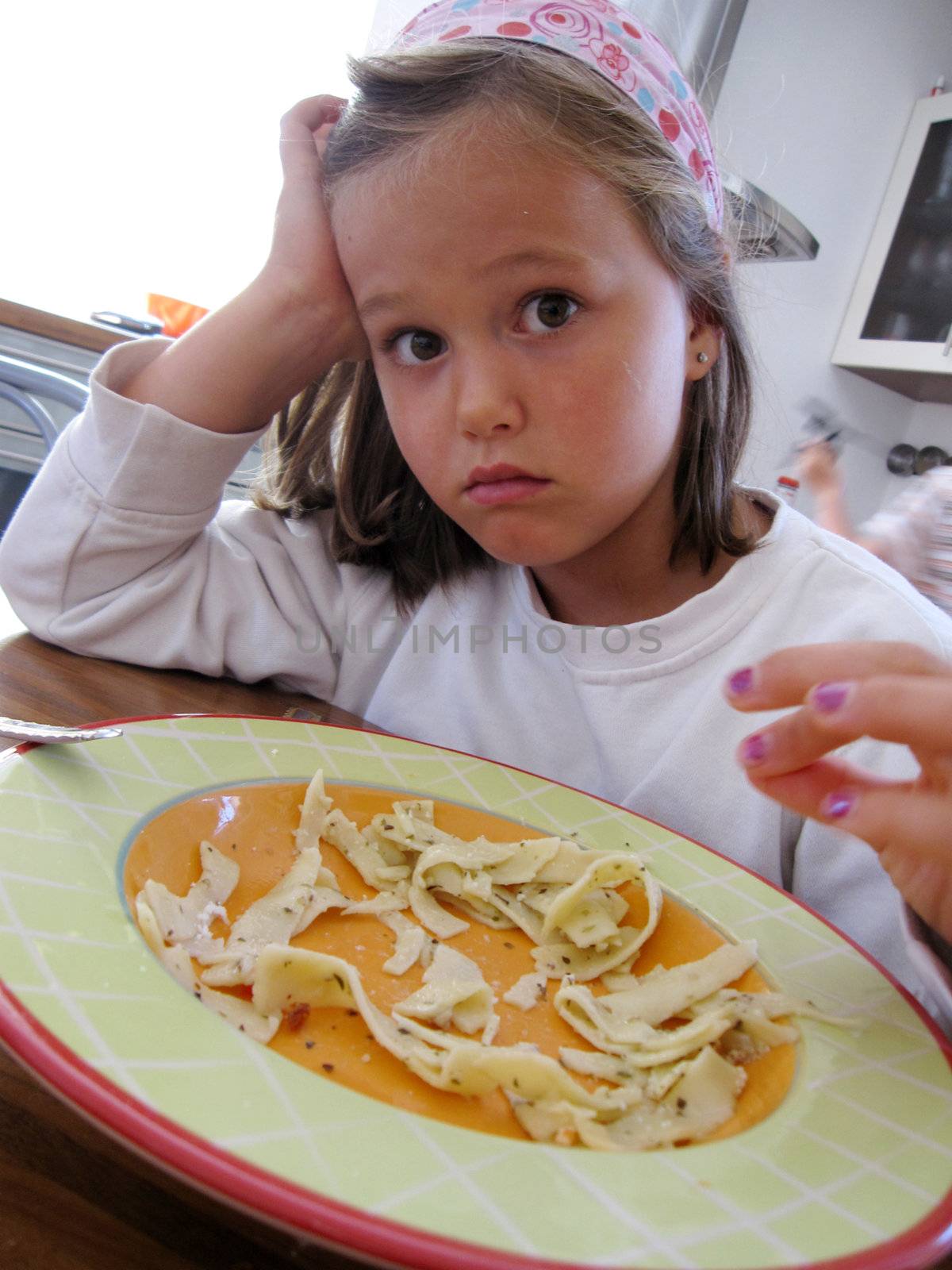 girl eating by Hasenonkel