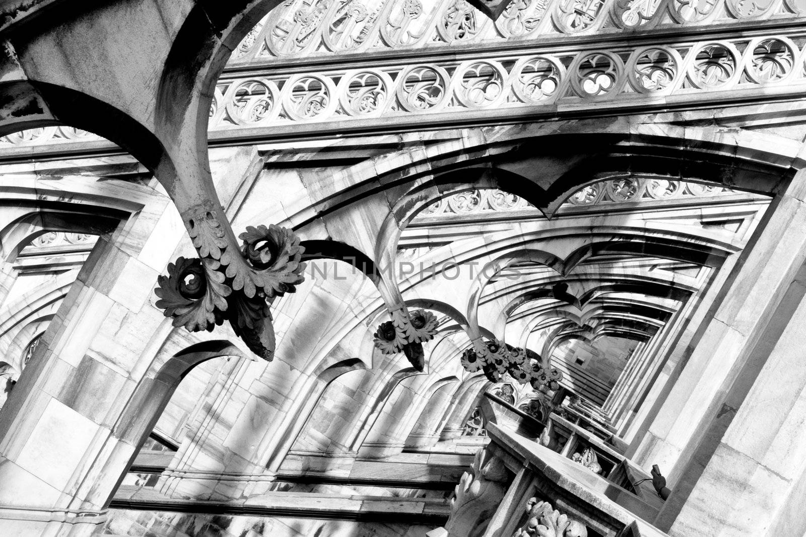 arches on the cupola of Milan's cathedral
