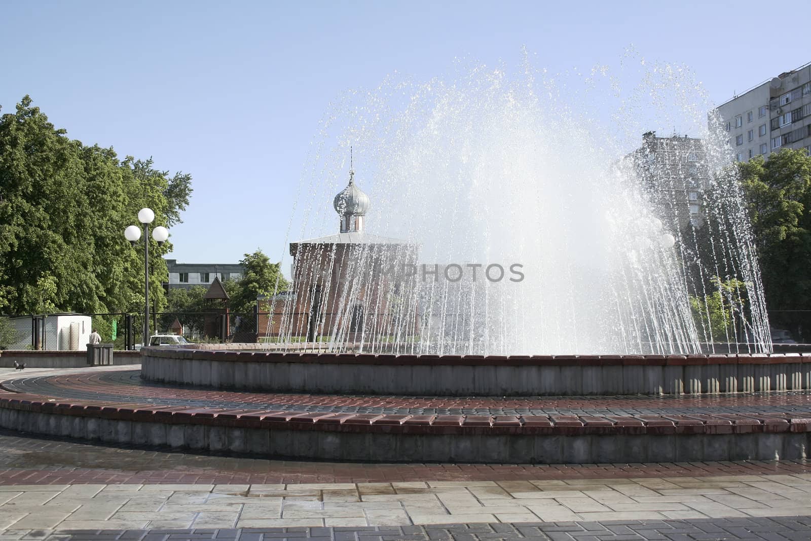 city fountain by tsvgloom