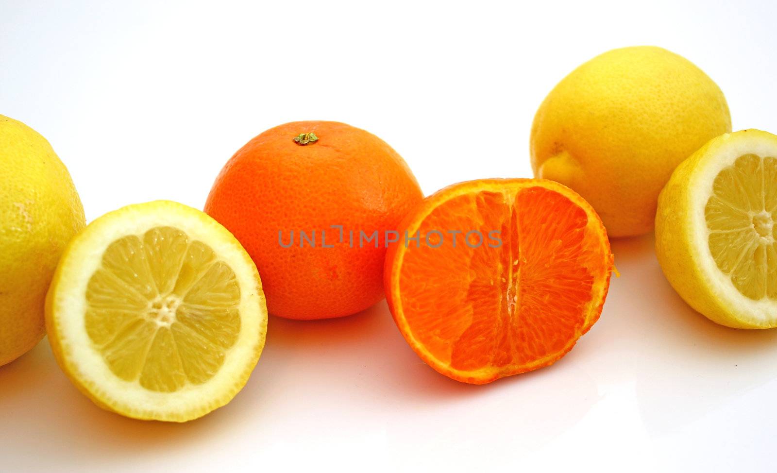 lemons and mandarins by juweber