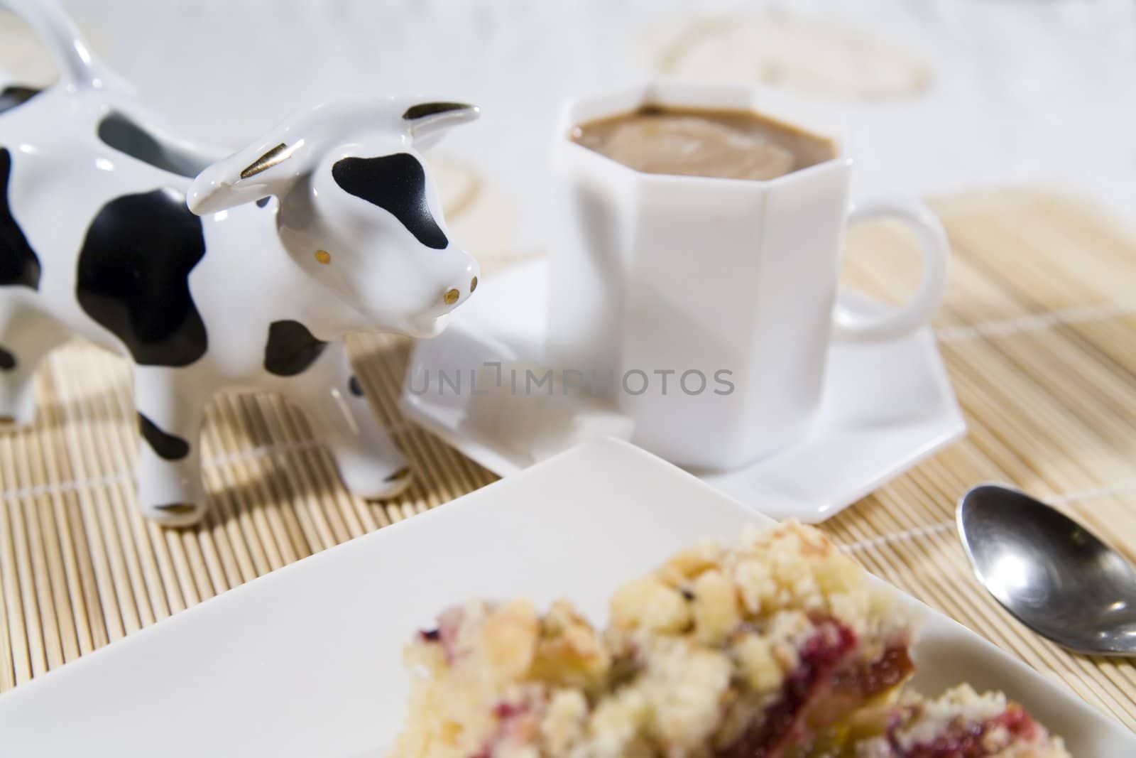 coffee, cake with plums and a cream in cow-like pot - hi res 12,7 mpix