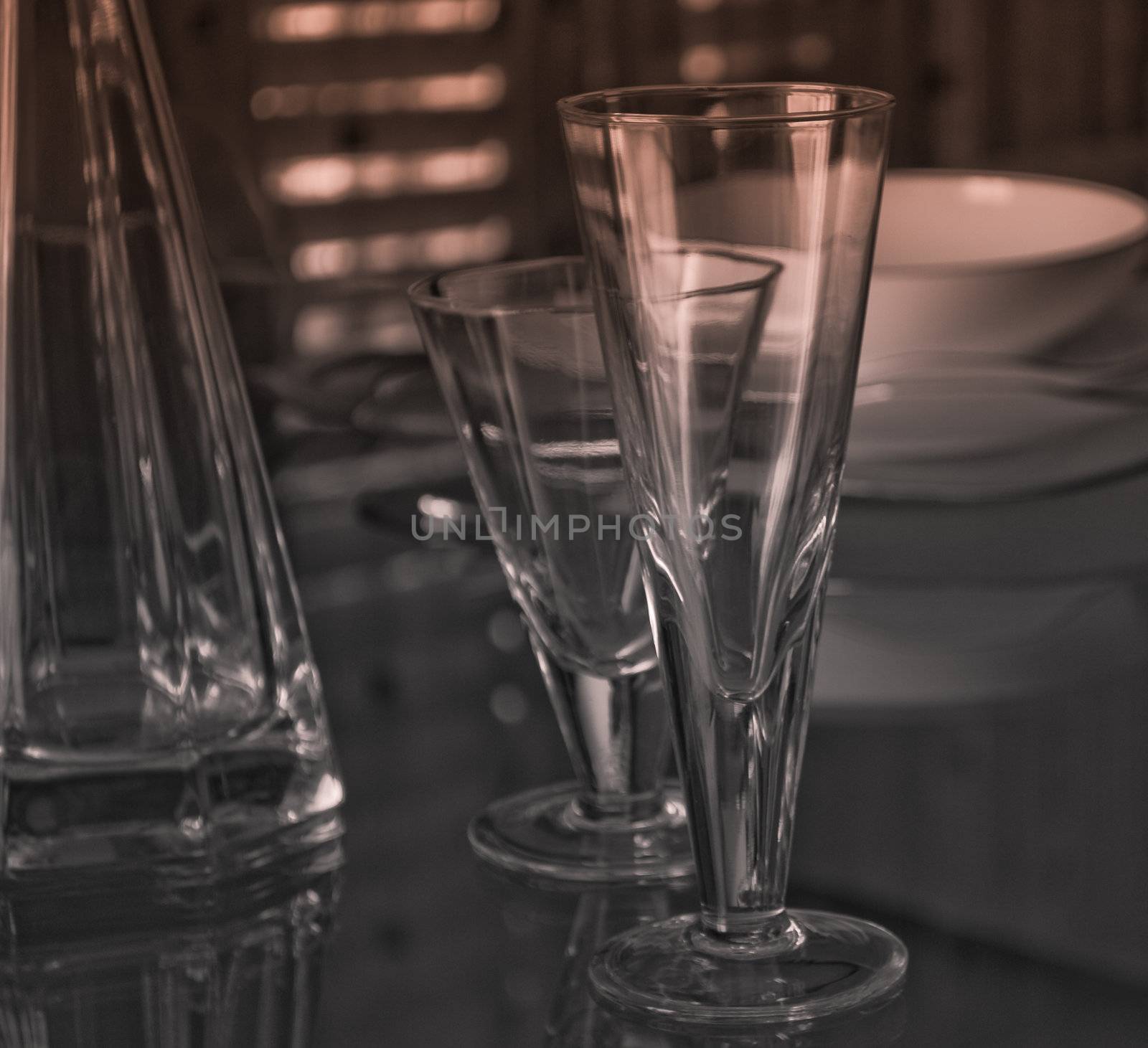 Modern tableware and glasses by geko103