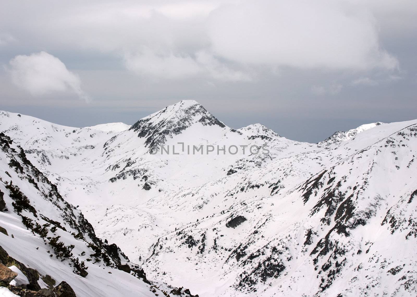 Margin in the mountains by alex_garaev