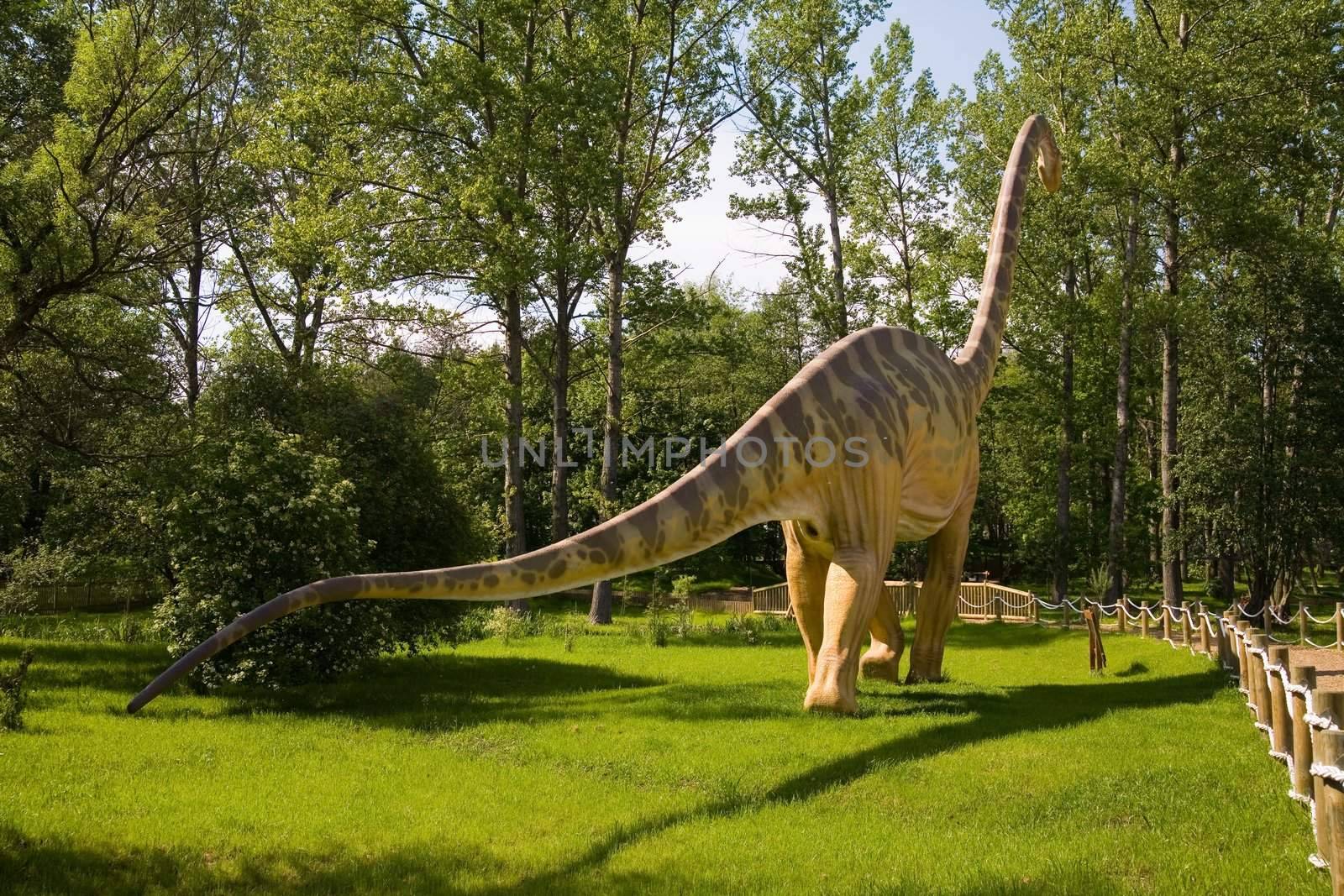 Jurassic park - set of dinosaurs - long body of Mamenchisaurus constructus