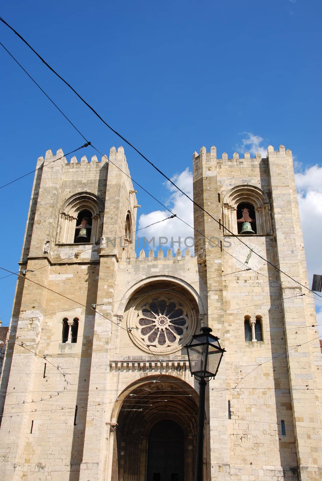 S� Cathedral of Lisbon, Portugal by luissantos84