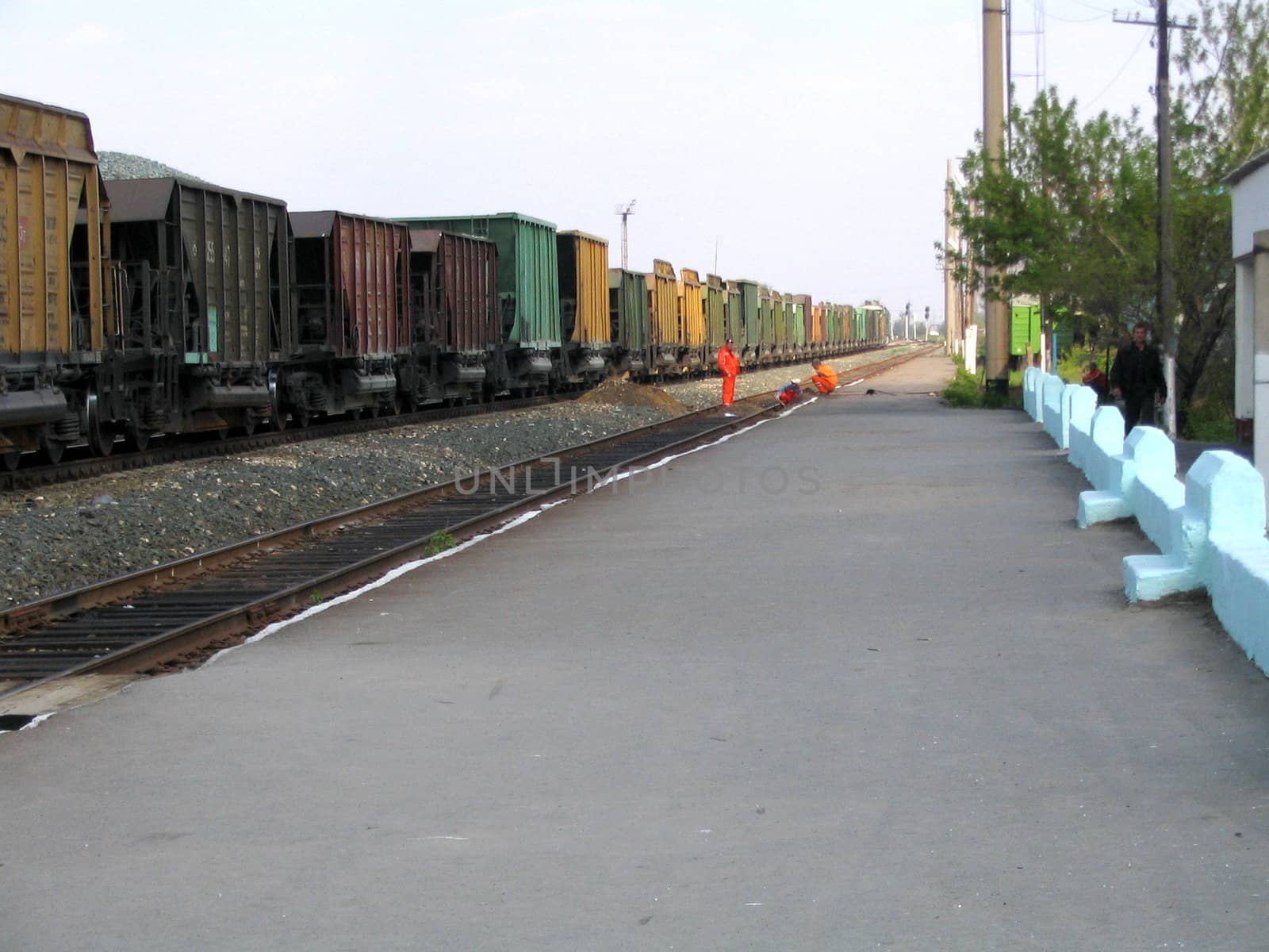 Platform to railway station