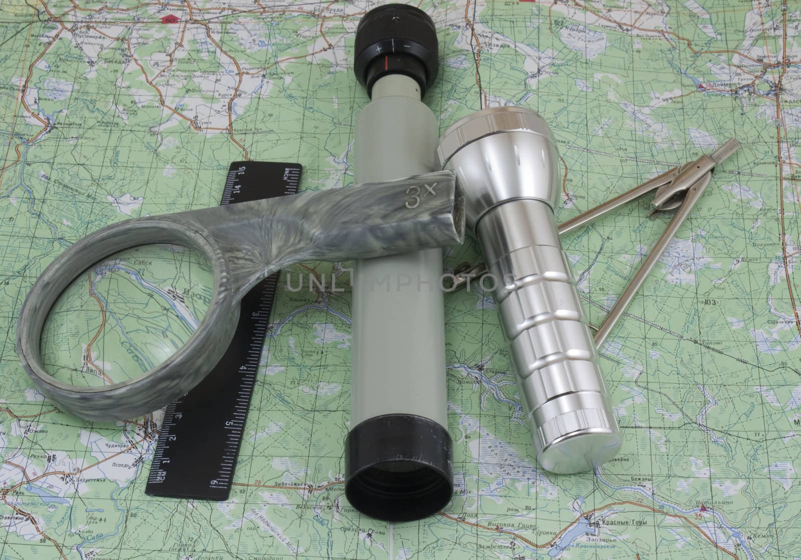Preparation for travel. Telescope, card, compasses, small lamp.