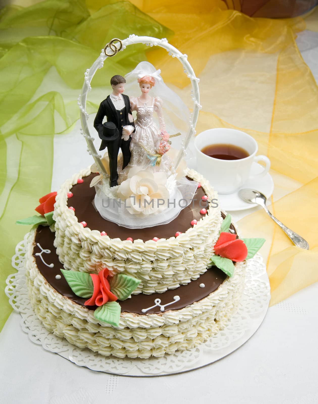 wedding cake by furzyk73