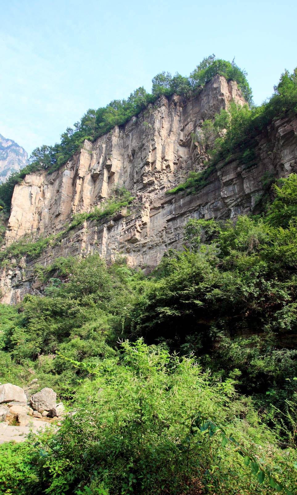 The scenery of Yun-Tai Mountain, a World Geologic Park by gary718