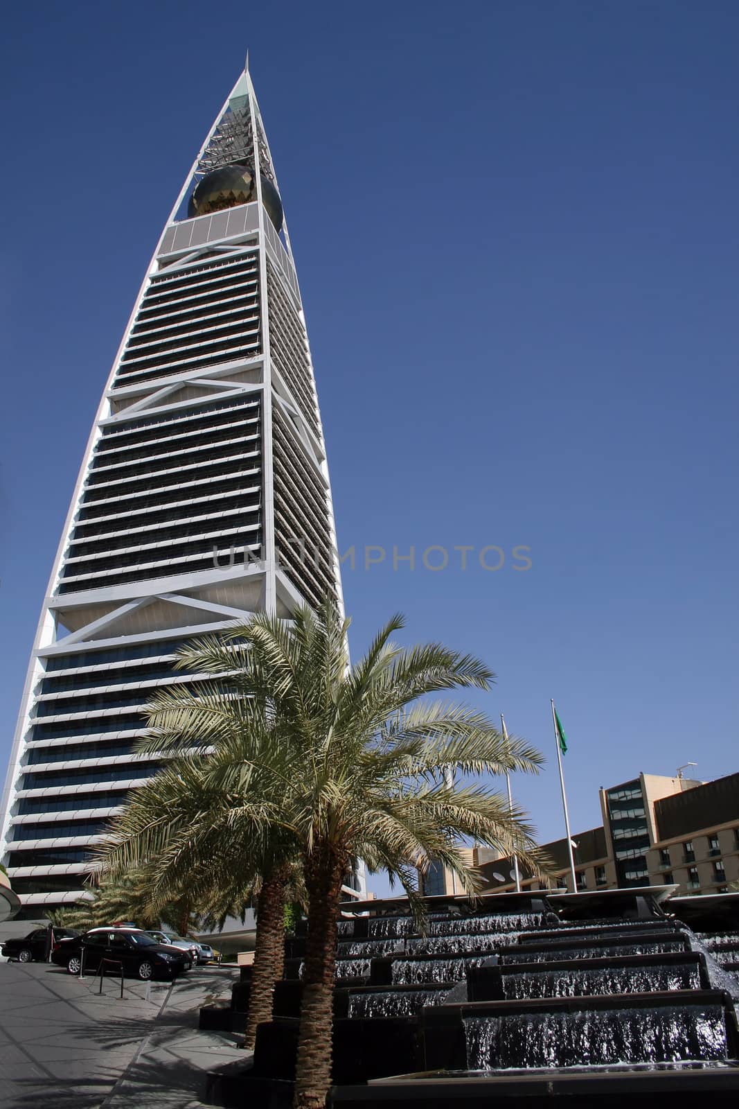 Al Faisaliah tower by swisshippo
