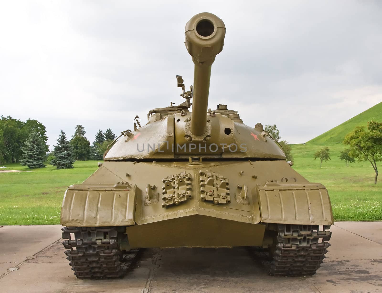 Russian heavy tank by swisshippo