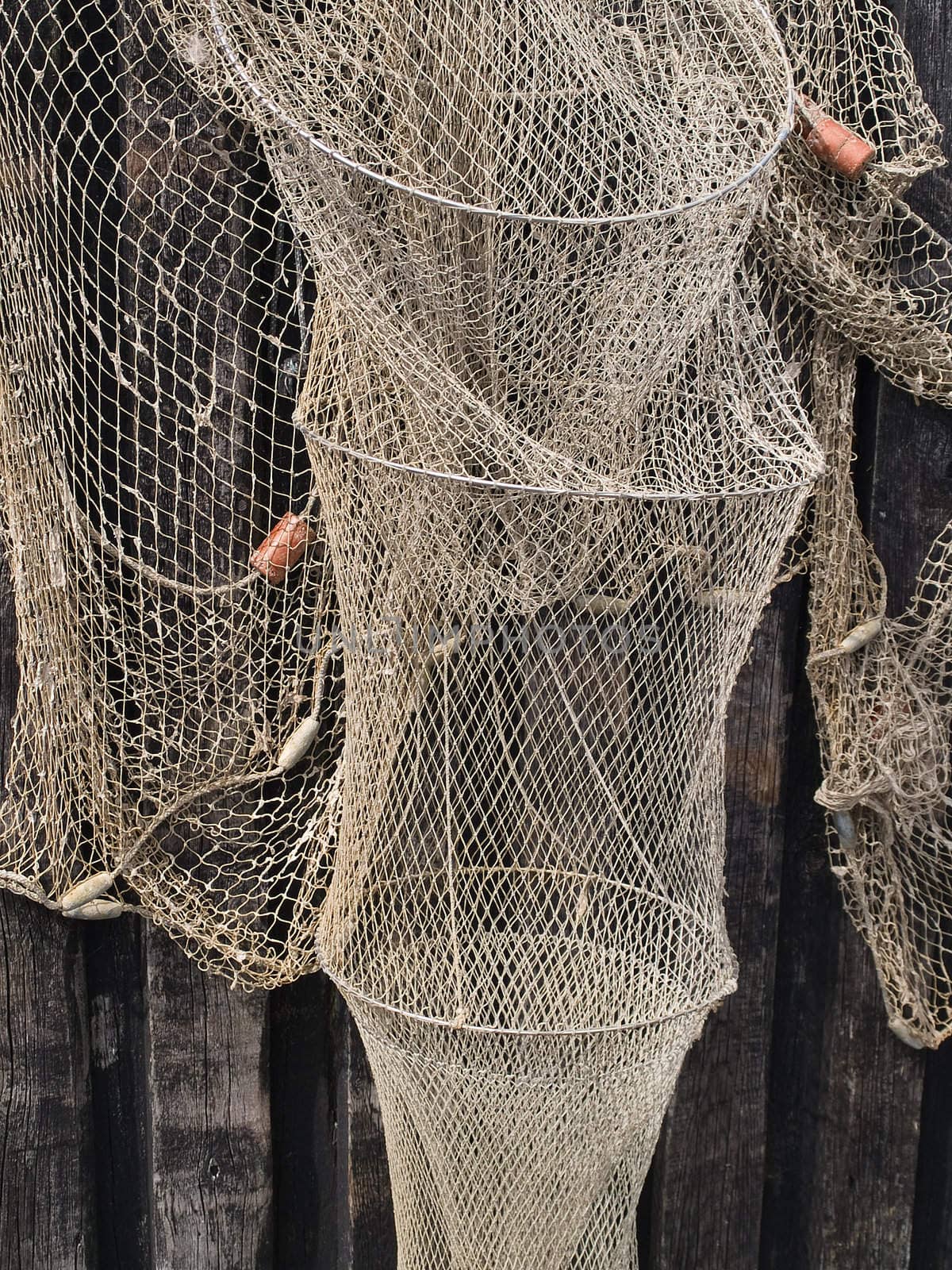 Fishing nets traps by Ronyzmbow